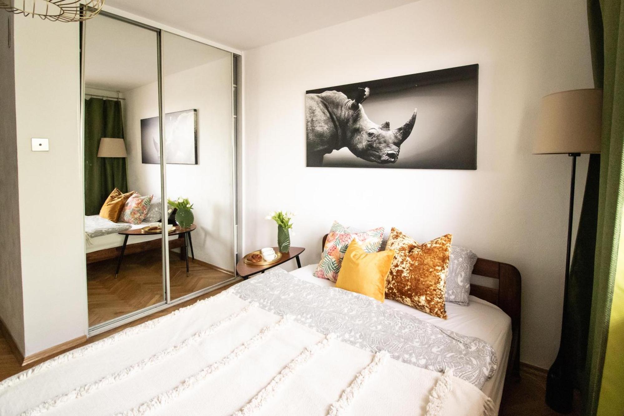 Piotrapartments - Big City Life Apartments In Central Warszawa Dış mekan fotoğraf